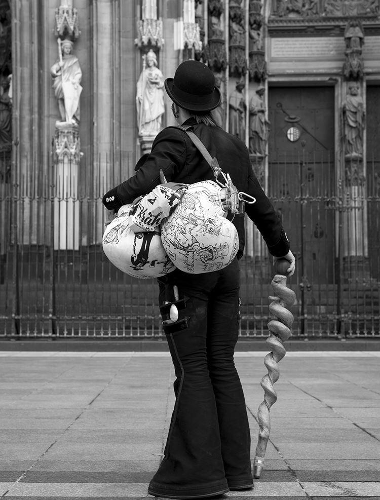 03 14 01 Journeyman at Cologne Cathedral IG.jpg